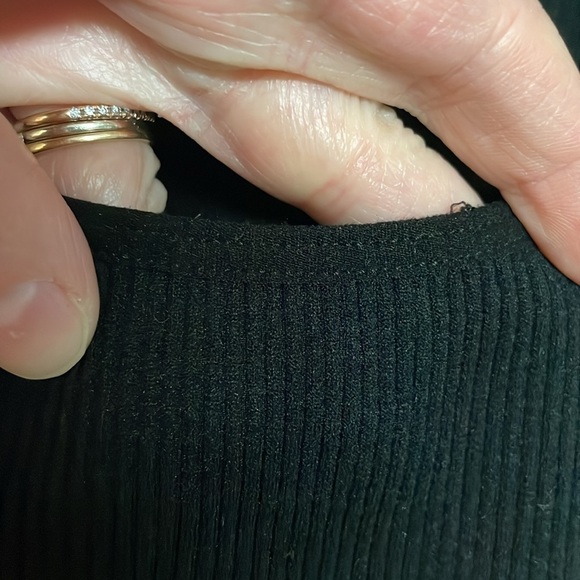 Out From Under size Small Petite Black Sleeveless Halter V-neck Ribbed Crop Top - Picture 5 of 7